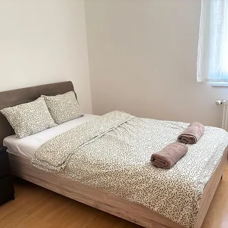 Apartament Bright & Modern Getaway With Terrace